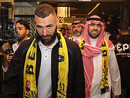PICHÁZÍM. Karim Benzema v Saúdské Arábii.
