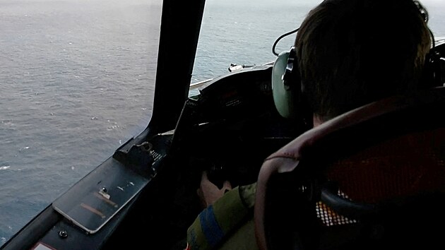 Pilot pozorovacho letounu CP-140 Aurora kanadskho letectva ptr po poheovan ponorce spolenosti OceanGate. (20. ervna 2023)