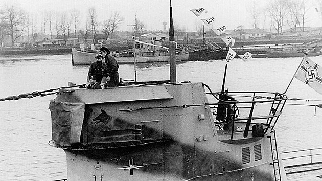 V ponorky s kanonem C/30 re 20 mm