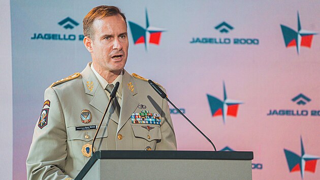 N��eln�k gener�ln�ho �t�bu Karel �ehka na konferenci Na�e bezpe�nost nen� samoz�ejmost