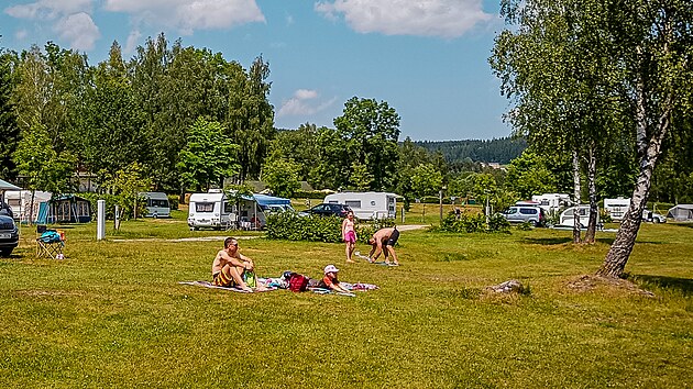 Kemp Mod��n v Lipn� nad Vltavou