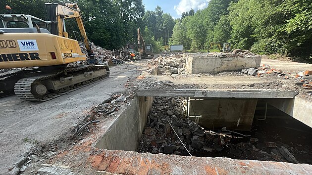 Zah�jen� rekonstrukce �pravny vody v Machn�n�. Prvn� projekt spolufinancovan� z Fondu Tur�w m� vy�e�it oblastem ohro�en�m na �esk� stran� t�bou v polsk�m hn�douheln�m dolu Tur�w z�sobov�n� vodou. (22. �ervna 2023)