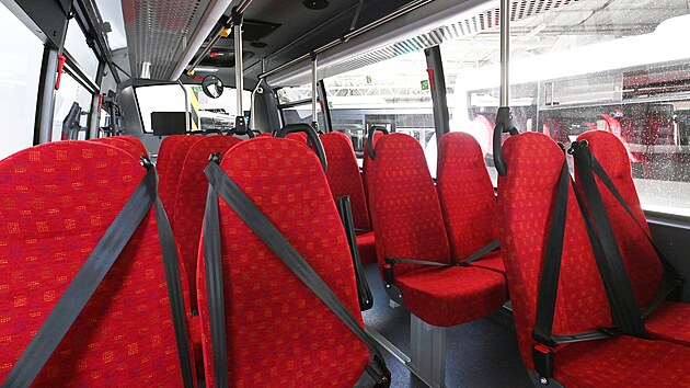 Nov� autobusy na CNG pro provoz v nov�m syst�mu dopravy v Karlovarsk�m kraji