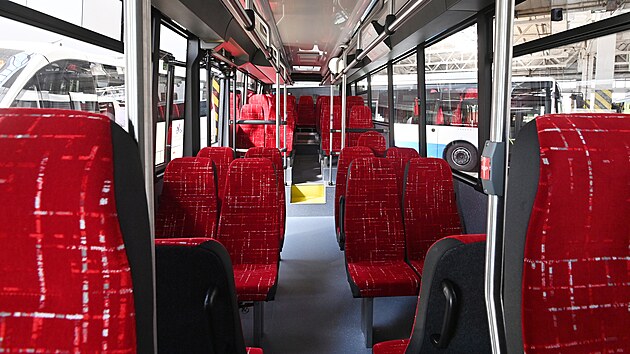 Nov autobusy na CNG pro provoz v novm systmu dopravy v Karlovarskm kraji