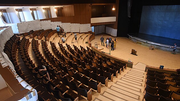 V Mstskm divadle Zln se rozhodli vymnit letit sedadla v hlediti (erven 2023)