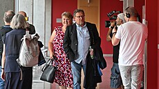 Obvodní soud pro Prahu 6 za�al projednávat p�ípad u�itelky (na snímku p�ichází...