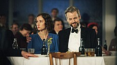 Eli�ka K�enková a Miloslav König ve filmu Úsvit