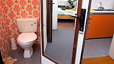 I kdy� snímek p�edstavuje muzejní expozici panelákového bydlení p�ed rokem...