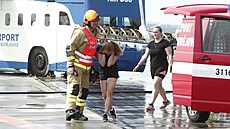 Na budějovickém letišti záchranné složky cvičily zásah při nehodě.