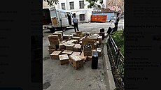 Krabice údajn� obsahující peníze wagnerovc�