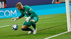 �eský branká� Vít�zslav Jaro� v zápase s N�meckem.