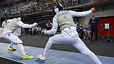 Stef Van Campenhout (vpravo) a Alexander Choupenitch ermují na hrách v Krakov.