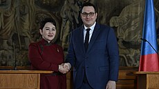 Mongolská ministryn� zahrani�í Batceceg Batmunch nav�tívila Prahu a na jednání...