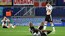 N�me�tí fotbalisté do 21 let rozdýchávají porá�ku 1:2 s �eskou reprezentací.