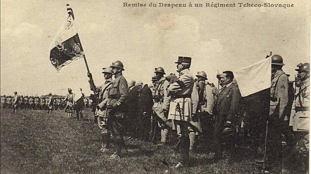 Dne 30. ervna 1918 sloili s. legioni vojenskou psahu do rukou prezidenta Francie Poincarho a tajemnka NR Edvarda Benee.