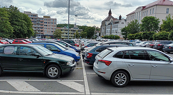 Plné parkovit v centru Teplic