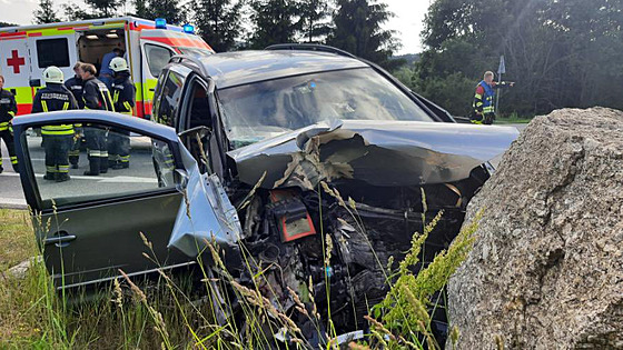 Dopravní nehoda dvou vozidel u Chýnova na Táborsku (5. ervence 2023)