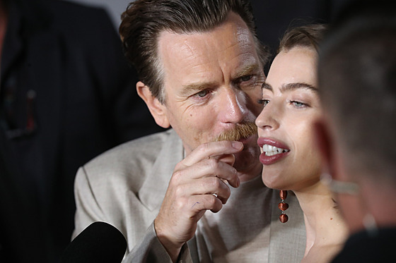 Ewan McGregor spolu s dcerou Clarou (1. �ervence 2023)