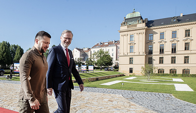 S naším hlasem může Ukrajina počítat, podpořil Fiala ambice země jít do NATO