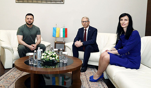 Zelenskyj zavítal do Bulharska, dohodl se na další obranné spolupráci