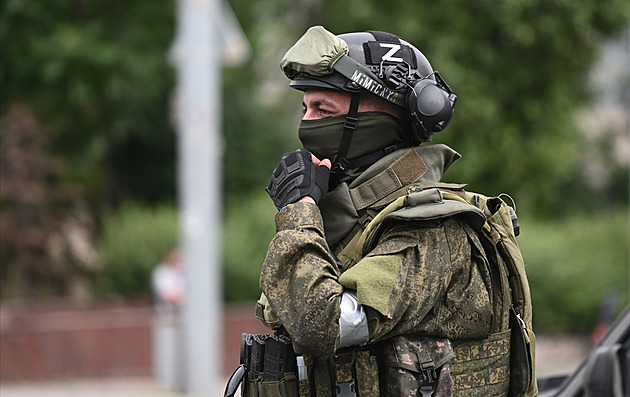 Rusko zbrojí na válku v příštích deseti letech, přesouvá vojáky, varují Estonci