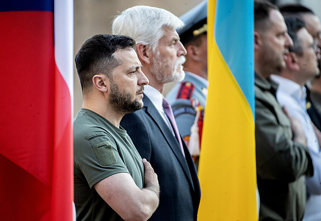 Zelenskyj je v Česku. Je v našem zájmu Ukrajina v NATO, řekl Pavel