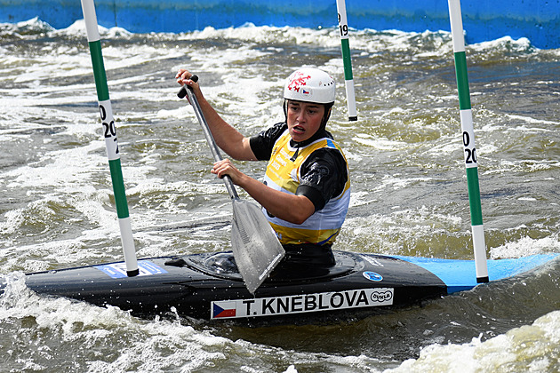 Mladí slalomáři vyhráli na ME tři ze čtyř závodů hlídek na kanoích