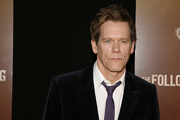 Pokud mě někdo nepoznává, jsem zděšen, říká Kevin Bacon. Přijal roli opice v zoo