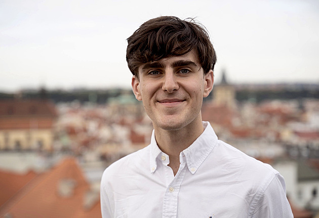 Student gymnázia vyvinul revoluční aplikaci, umí z videa přeložit znakovou řeč