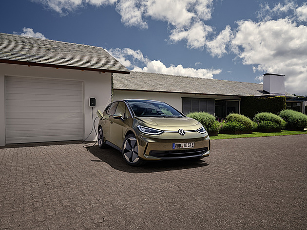 Evropa škrtí automobilky. Přílišné regulace autoprůmyslu v EU brzdí jeho konkurenceschopnost