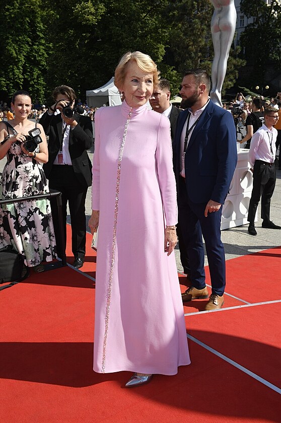 Daniela Kol��ov� na ukon�en� MFF KV (Karlovy Vary, 8. �ervence 2023)