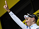 Slovinsk cyklista Tadej Pogaar (UAE) v blm dresu pro nejlepho mladho...