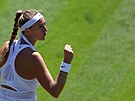 eská tenistka Petra Kvitová slaví výhru ve druhém kole Wimbledonu.