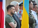 Ukrajinský prezident Volodymyr Zelenskyj pilétá do eska. (6. ervence 2023)