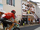 Anthony Delaplace pod dozorem fanouk bhem osmé etapy Tour de France