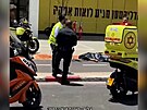 V Tel Avivu najelo auto do skupiny chodc