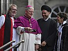 Zástupci církví na korunovaci Karla III. ve Skotsku (Edinburgh, 5. ervence...