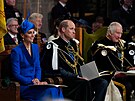 Princezna Kate, princ William a král Karel III. na skotské korunovaci...