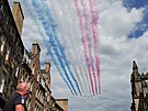Pelet Red Arrows po skonení skotské korunovace krále Karla III. (Edinburgh,...