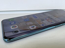 Honor 90