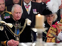 Král Karel III. a královna Camilla na skotské korunovaci panovníka v katedrále...