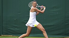 Karolína Plíková bhem prvního kola Wimbledonu.
