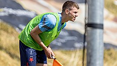 David Doudra si v píprav vyzkouel roli árového rozhodího