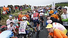 Jezdci bhem druhé etapy Tour de France