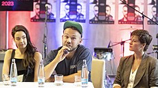 Vanda Chaloupková, Adam Ernest a Pavlína Balner b�hem prezentace snímku Jedna...