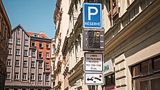 Praha 1 začala v ulici Palackého s testováním časomíry doby parkování....