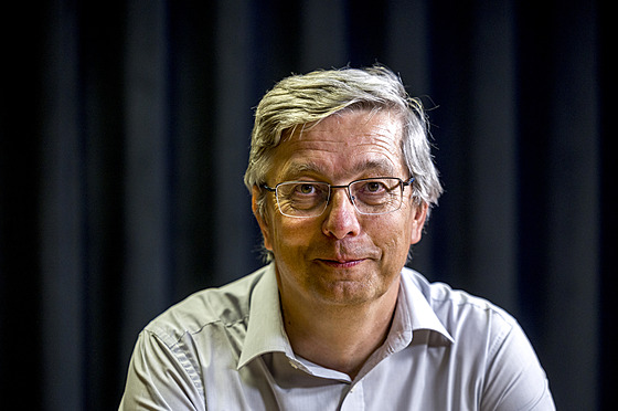 Religionista a zakladatel Spolenosti pro studium sekt a nových náboenských...