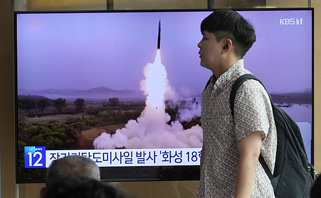 KLDR odpálila dvě balistické rakety. Spadly k nám do moře, tvrdí Japonsko
