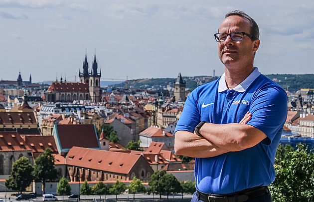 Novým koučem basketbalistů je Španěl Ocampo, vedl Satoranského i Krejčího