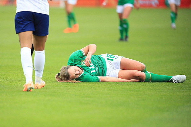 Končíme, hrajete příliš tvrdě. Irské fotbalistky nedohrály přípravu s Kolumbií